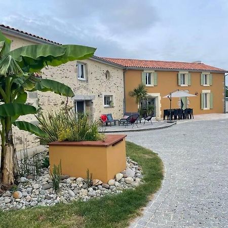 Gite La Vie En Couleur 14 Personnes Saint-Paul-en-Gâtine Extérieur photo