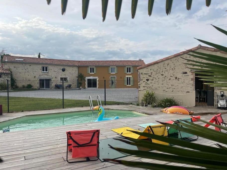 Gite La Vie En Couleur 14 Personnes Saint-Paul-en-Gâtine Extérieur photo